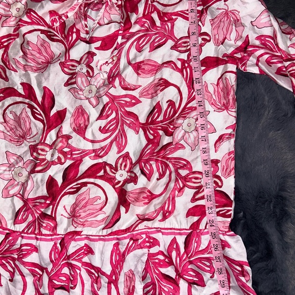 H&M Flair mini hot pink floral dress in a size XL. Light and airy. Very dainty - Picture 8 of 11